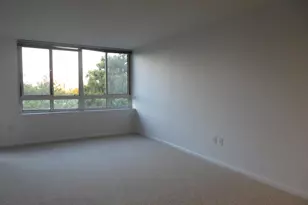 350 G St SW, Washington, DC 20024 - Photo 8