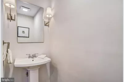 745 10th Street SE, Washington, DC 20003 - Photo 14