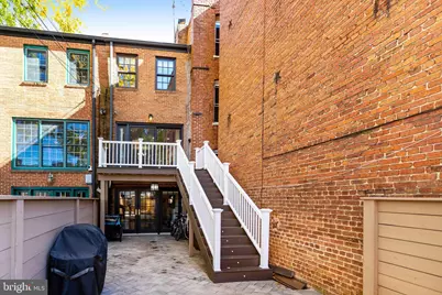 745 10th Street SE, Washington, DC 20003 - Photo 46