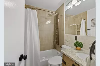 237 G Street SW #120, Washington, DC 20024 - Photo 18