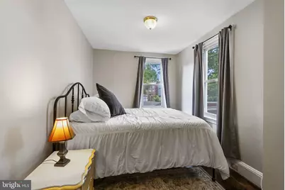 145 D Street SE, Washington, DC 20003 - Photo 18