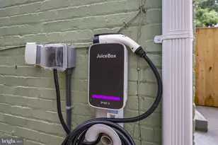 145 D St SE, Washington, DC 20003 - Photo 44