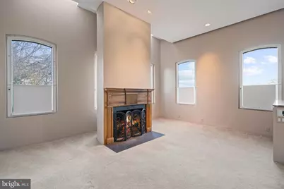 901 26th Street NW, Washington, DC 20037 - Photo 14