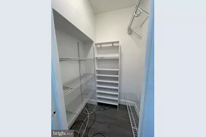 1 Scott NW #118, Washington, DC 20036 - Photo 8