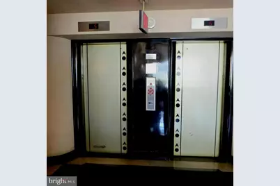 1 Scott NW #118, Washington, DC 20036 - Photo 4