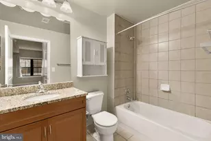 1111 25th St NW, Washington, DC 20037 - Photo 12