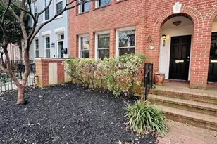 817 E St SE, Washington, DC 20003 - Photo 2