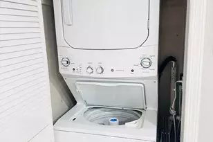 817 E St SE, Washington, DC 20003 - Photo 10