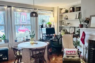 817 E St SE, Washington, DC 20003 - Photo 24