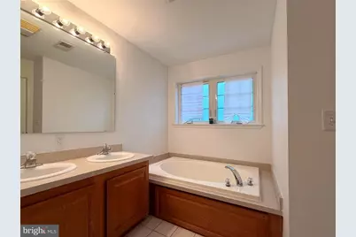 1986 Retta Gilliam Court SE, Washington, DC 20020 - Photo 10