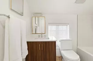 631 D St SE, Washington, DC 20003 - Photo 16