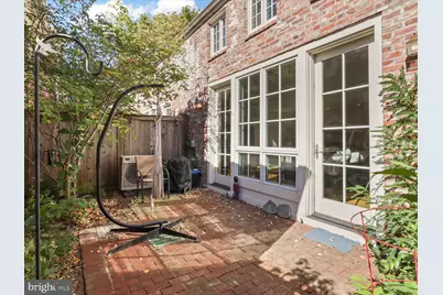 631 D Street SE, Washington, DC 20003 - Photo 18