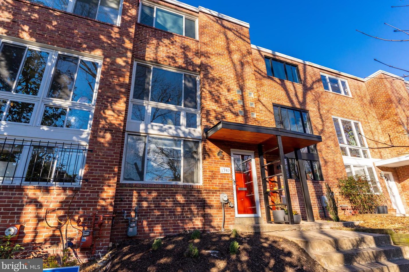 1747 Harvard St Nw, Washington, DC 20009
