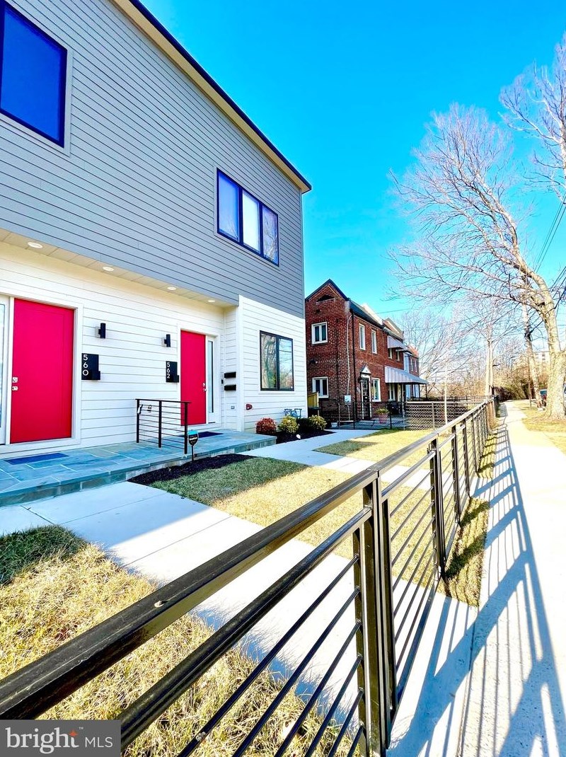 560 Foxhall Pl Se #b, Washington, DC 20032