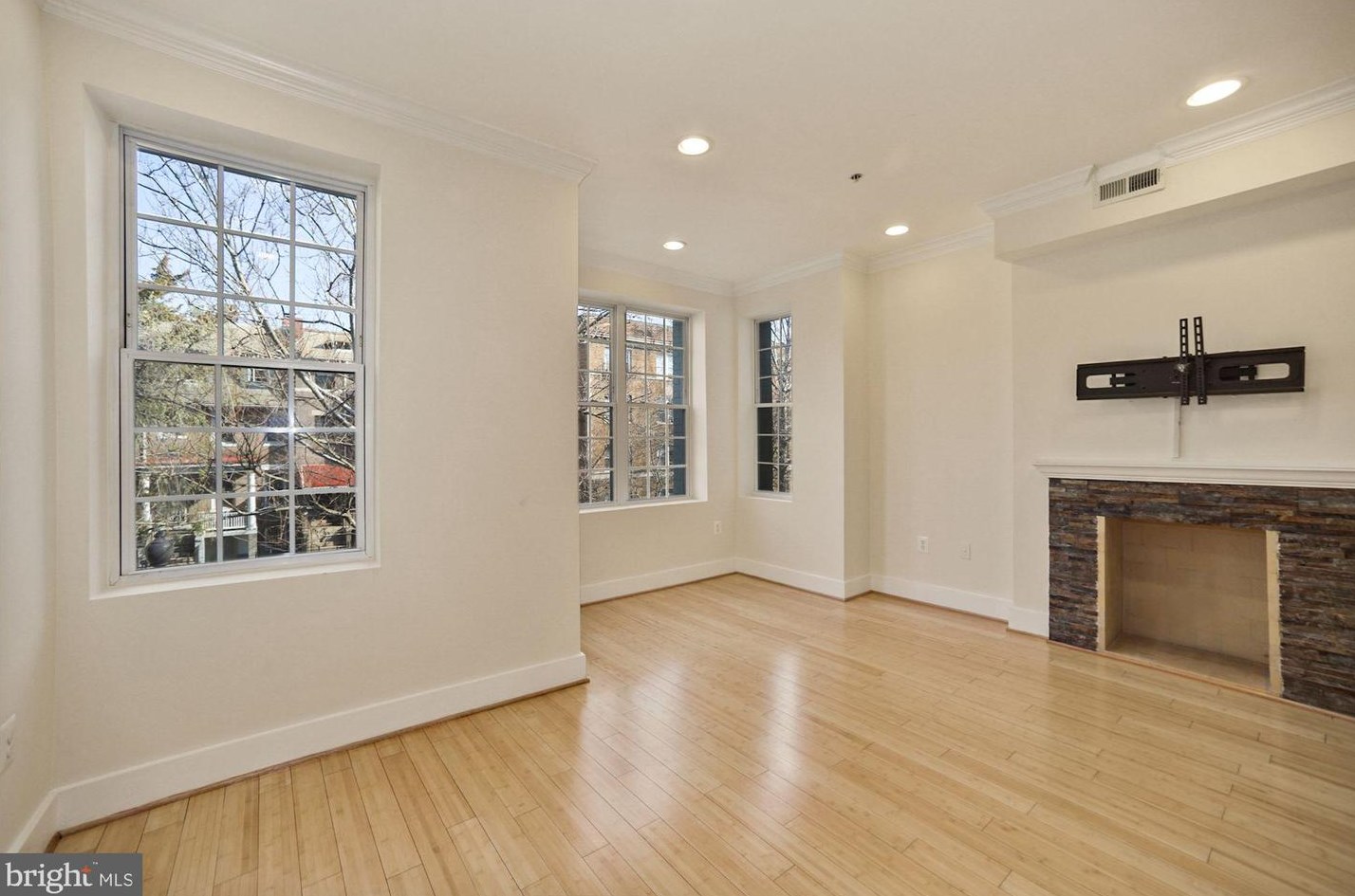 1126 Columbia Rd Nw #3, Washington, DC 20009