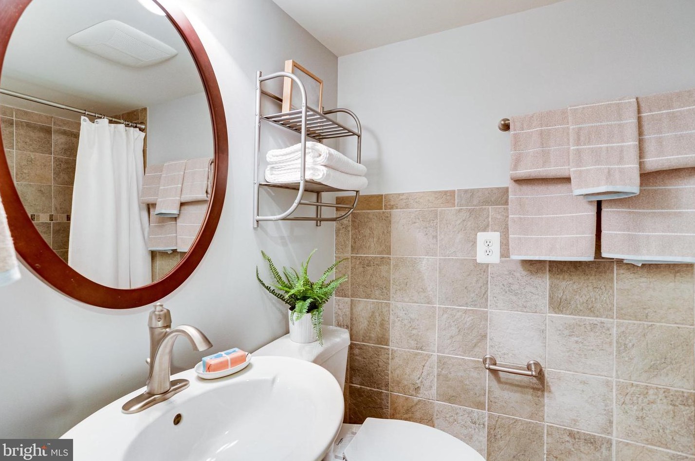 234 14th St, Washington DC  20003-2367 exterior