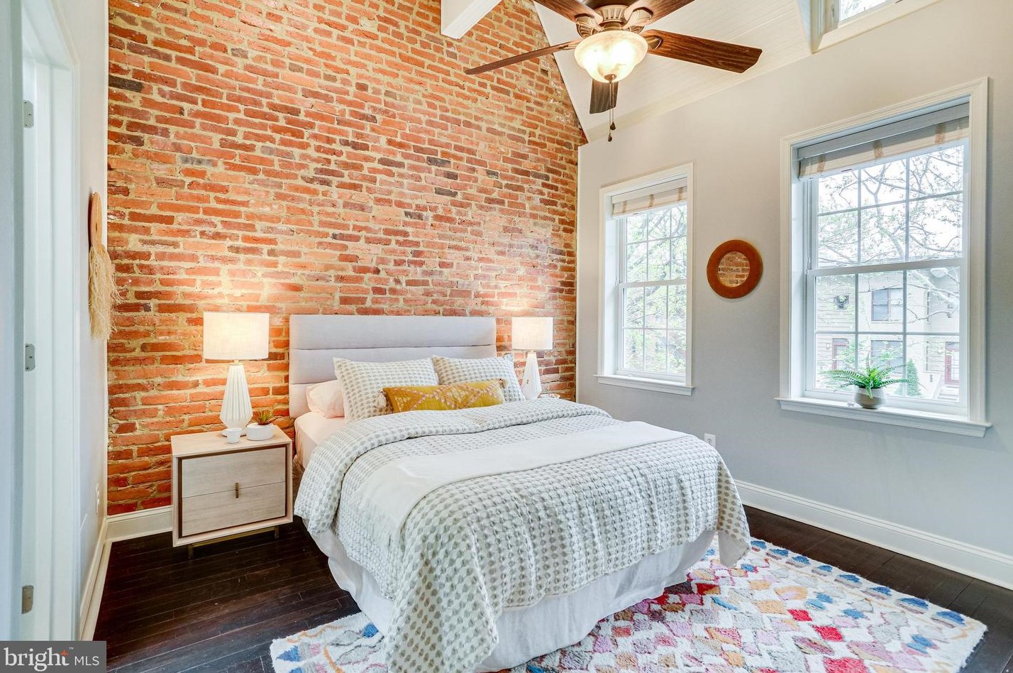 234 14th St, Washington DC  20003-2367 exterior