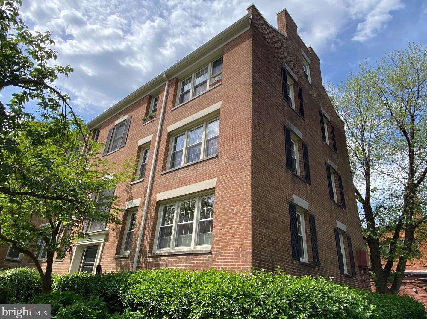 2738 Ordway St Nw #2, Washington, DC 20008