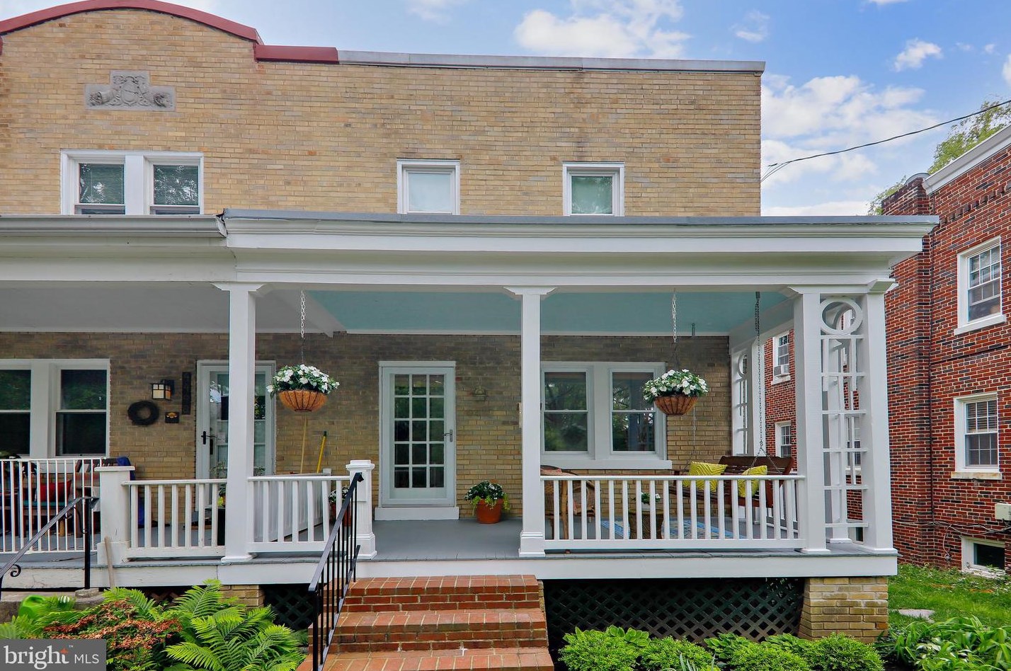 4410 Chesapeake St, Washington, DC 20016-4467