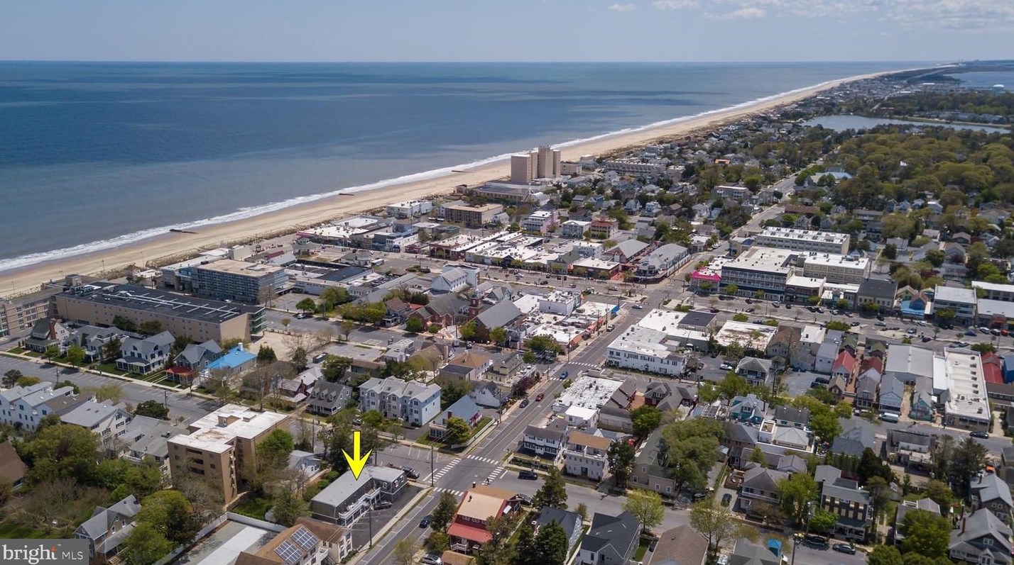 29 Maryland Ave #211, Rehoboth, DE 19971