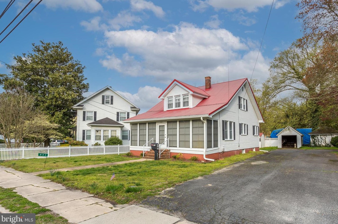 803 West St, Laurel, DE 19956
