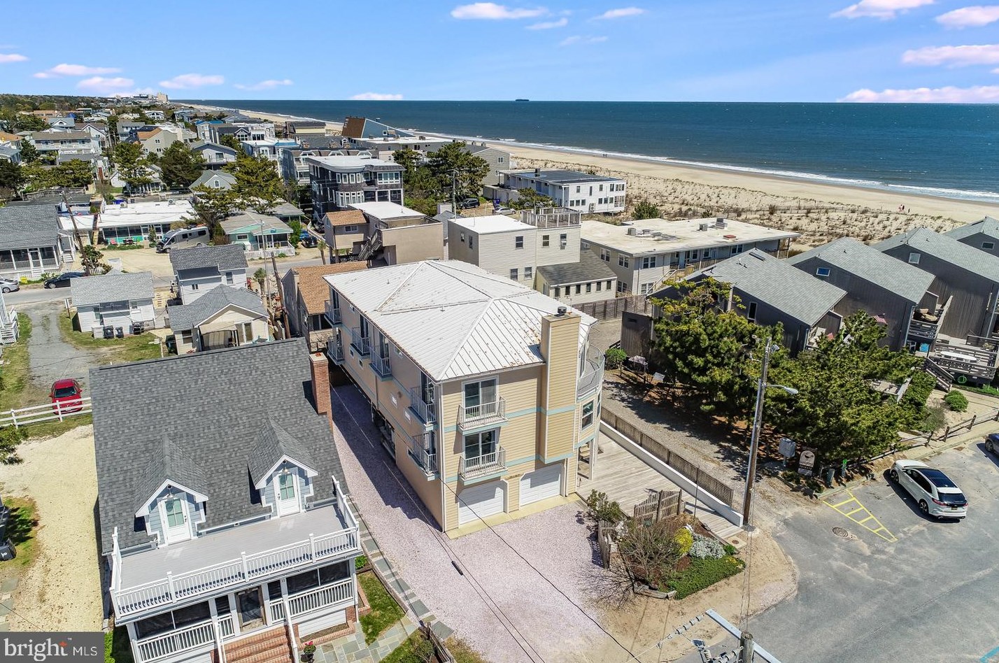 9 New Orleans St, Rehoboth, DE 19971-2328