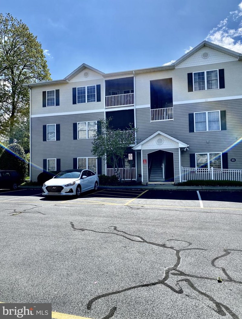 200 Pebble Dr, Rehoboth DE 19971-6508 exterior