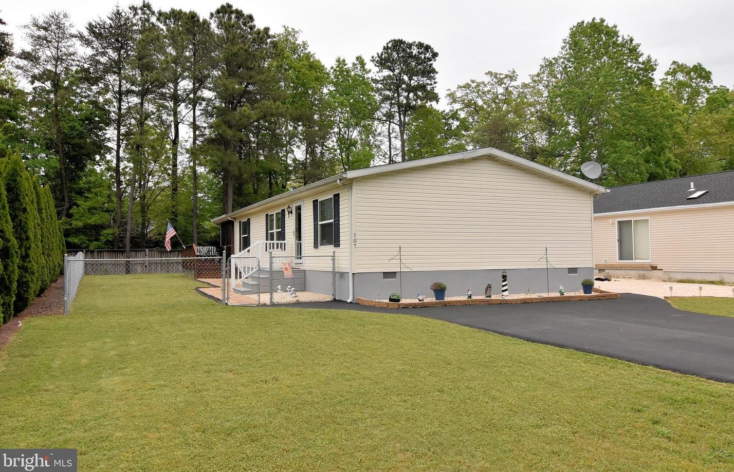 107 White Pine Dr, Millsboro, DE 19966