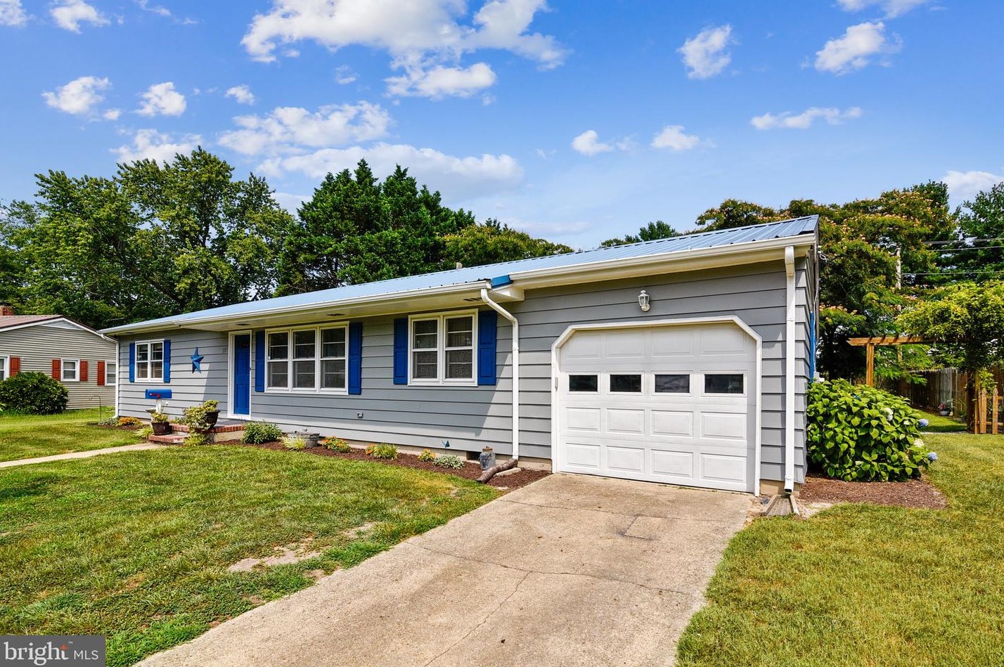 210 Arbutus Ave, Seaford, DE 19973