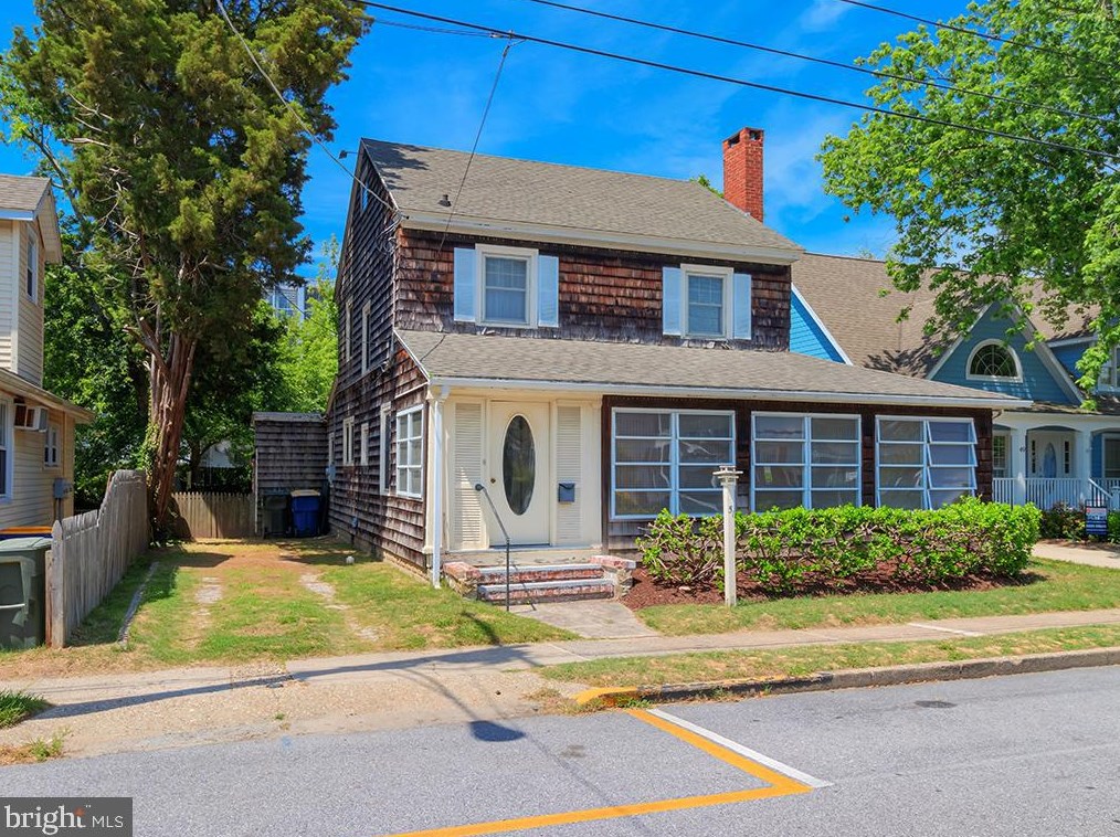 51 Delaware Ave, Rehoboth, DE 19971-2220