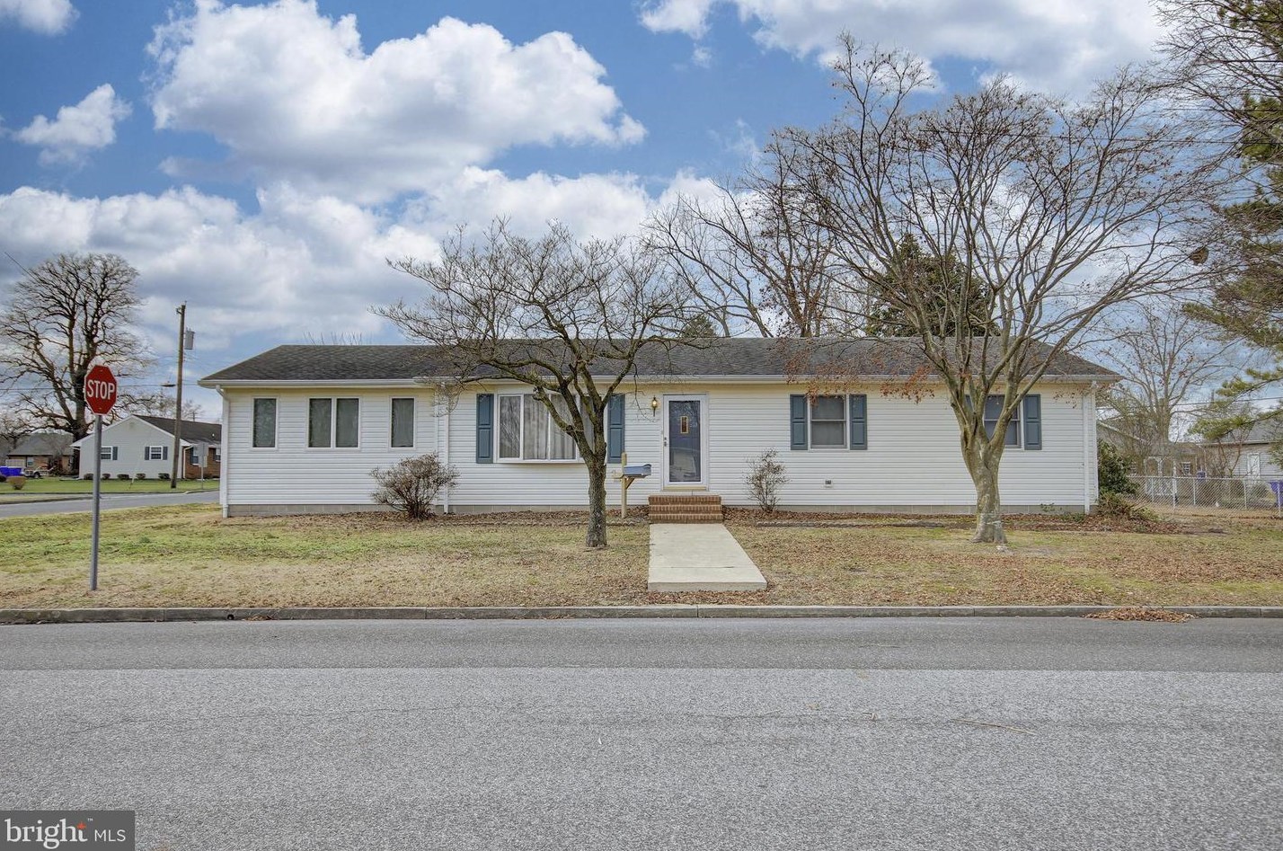 300 Elm Dr, Seaford, DE 19973