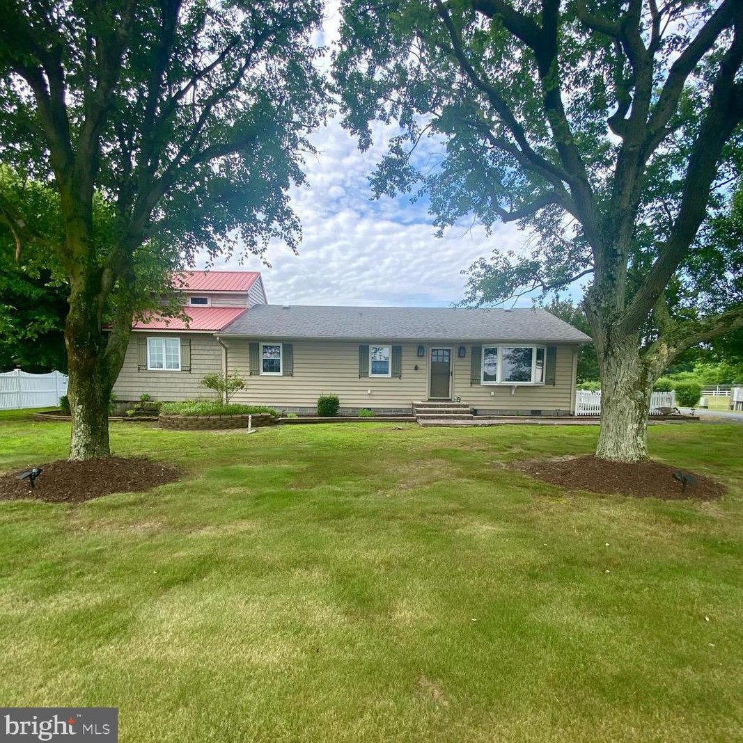 8868 Bacons Rd, Delmar, DE 19940
