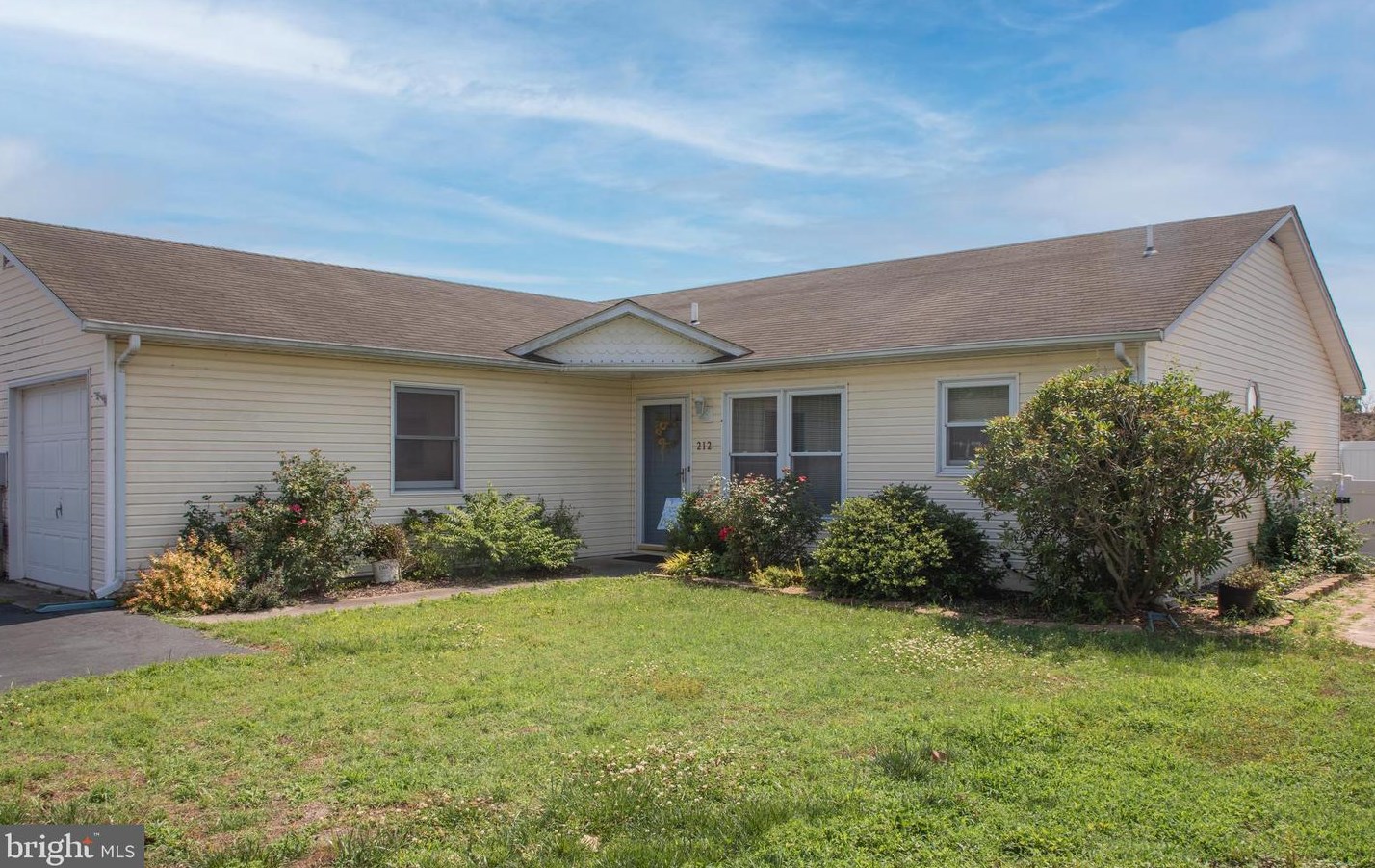 212 Magnolia Dr, Millsboro, DE 19966