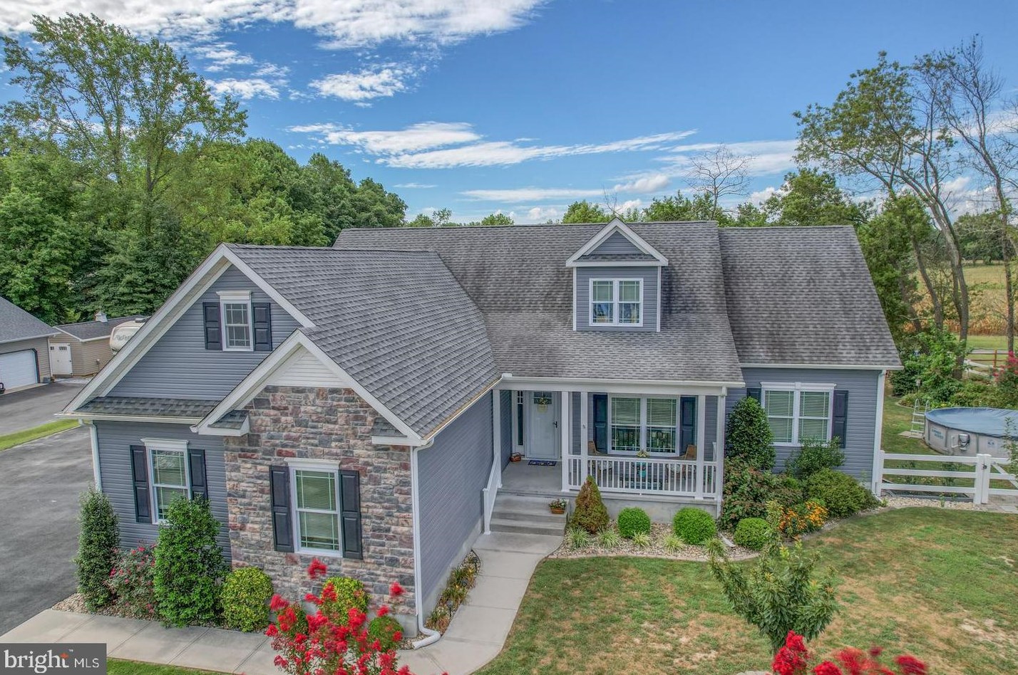 12 Falcon Crest Dr, Harbeson, DE 19951-9733
