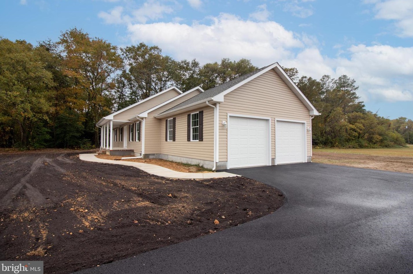 32790 Tussock Dr, Laurel, DE 19956