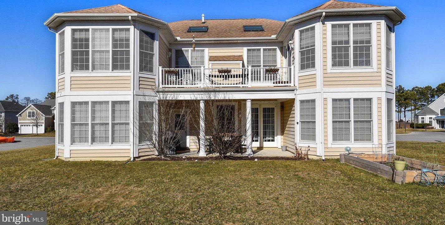 37472 Seaside Dr, Millville, DE 19970