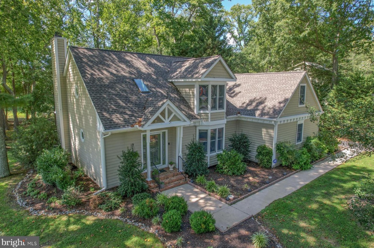 19 Manor Dr, Rehoboth, DE 19971-1923