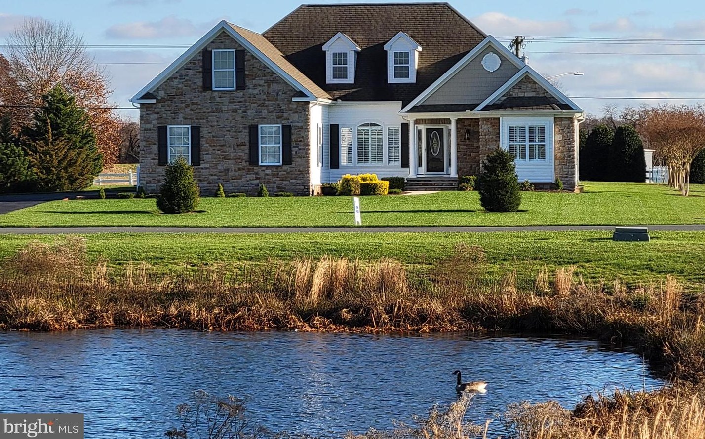 16394 Winding River Dr, Milton, DE 19968