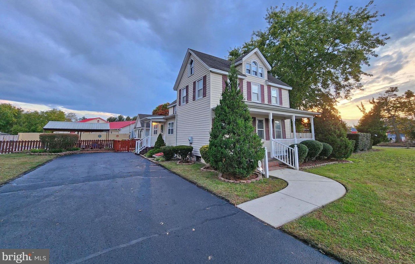102 Mccoy St, Slaughter Beach, DE 19963