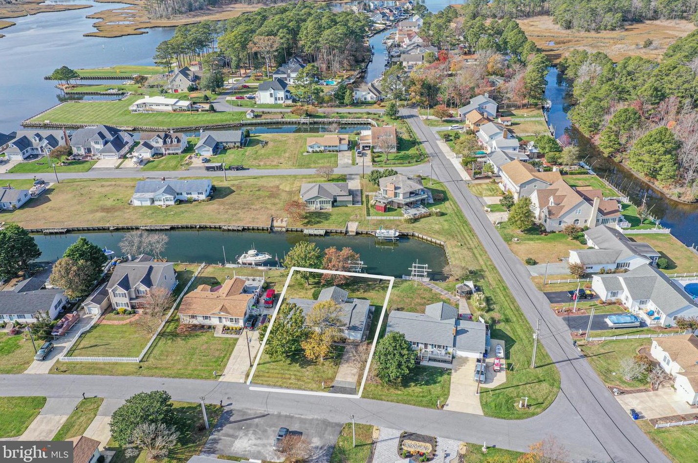 38310 Walnut Ln, Selbyville, DE 19975
