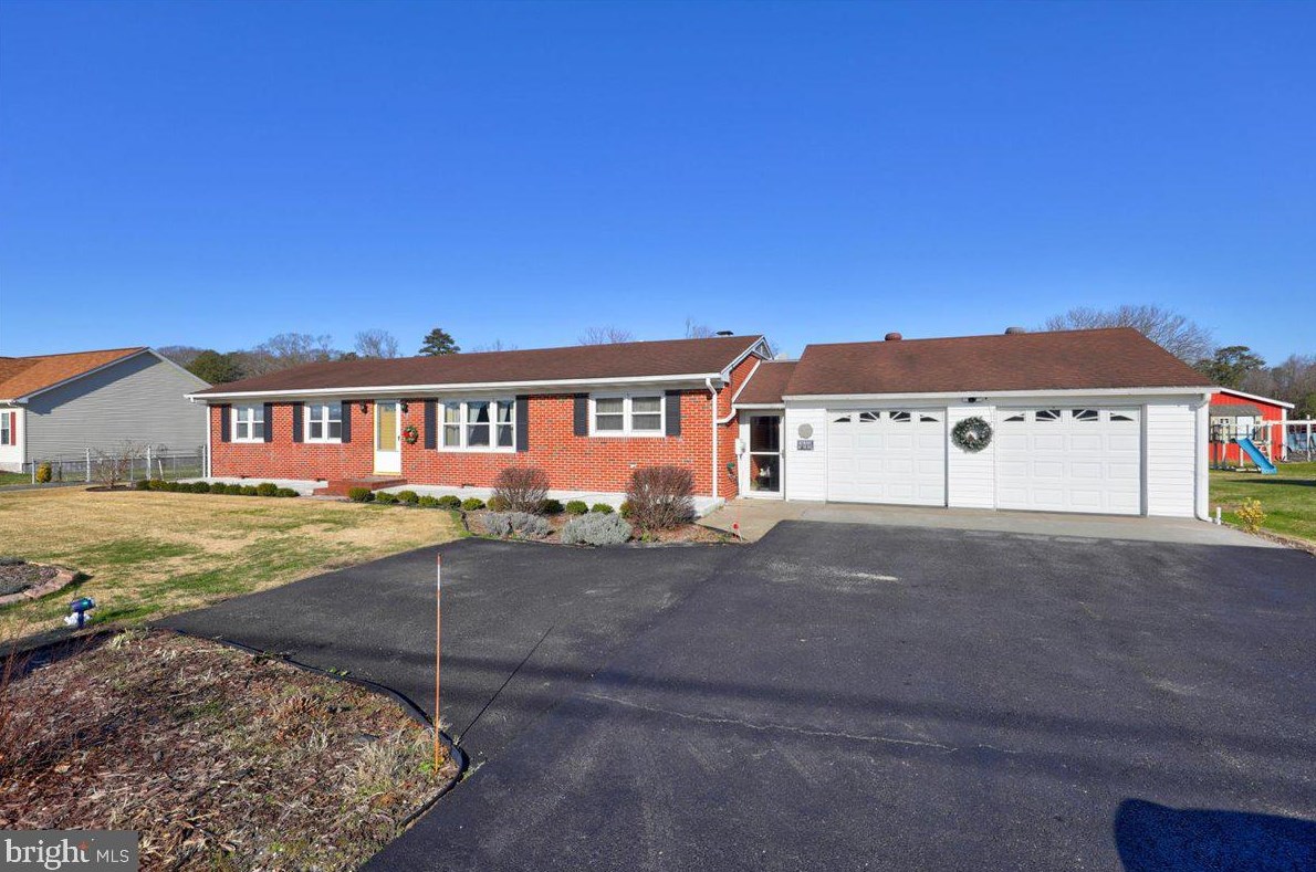 11355 Line Rd, Delmar, DE 19940