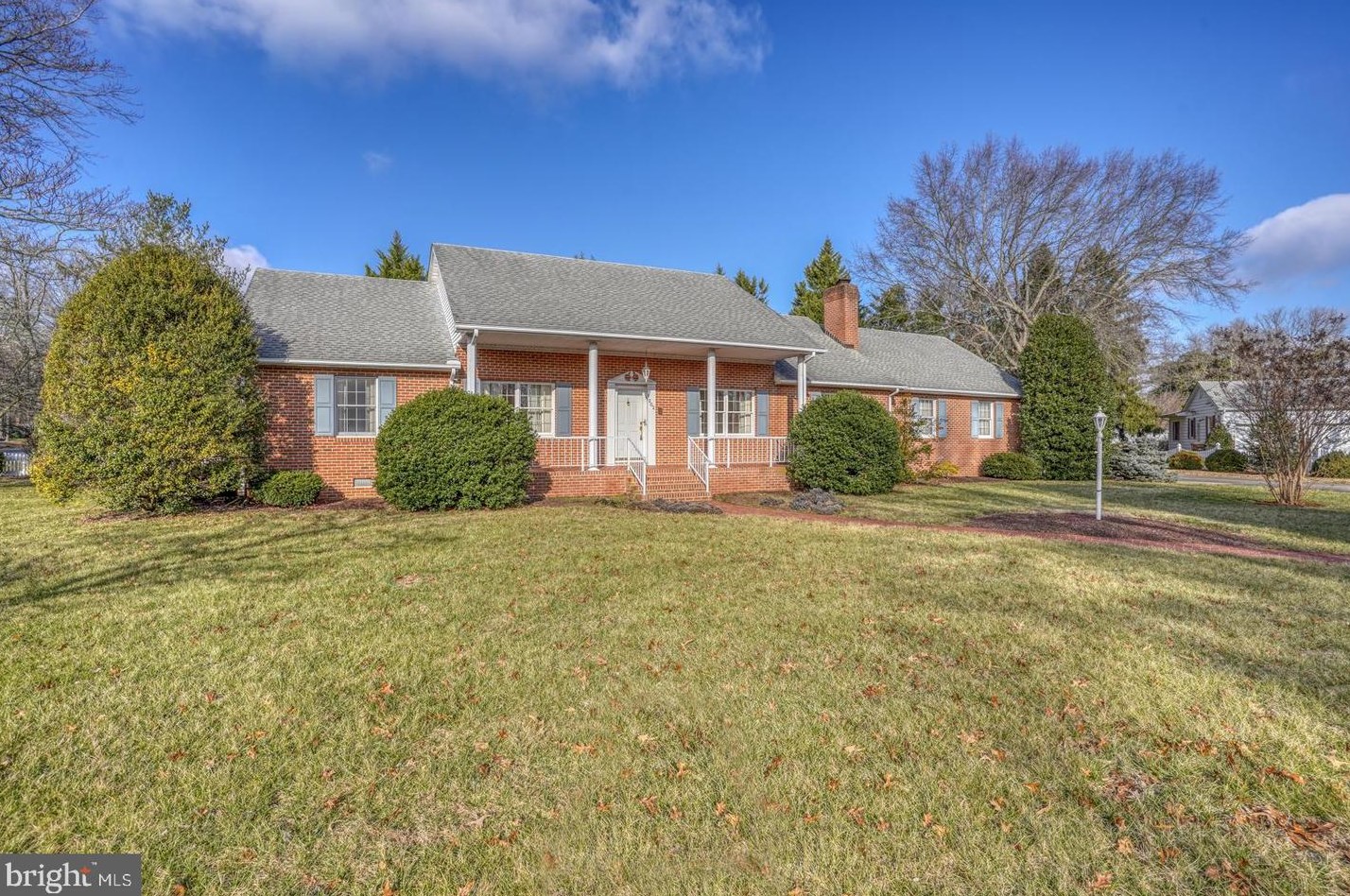 202 Grier Ln, Slaughter Beach, DE 19963