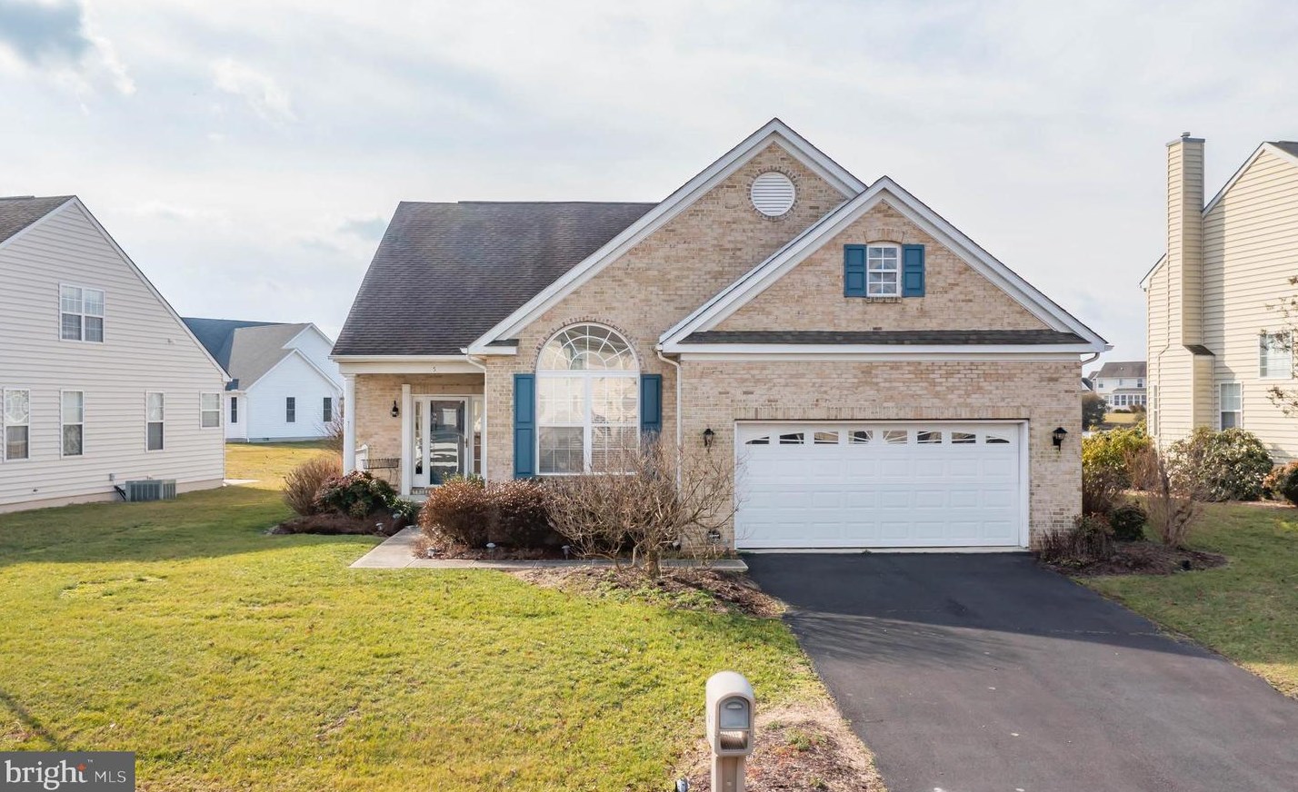 5 Wedgefield Blvd, Millville, DE 19970