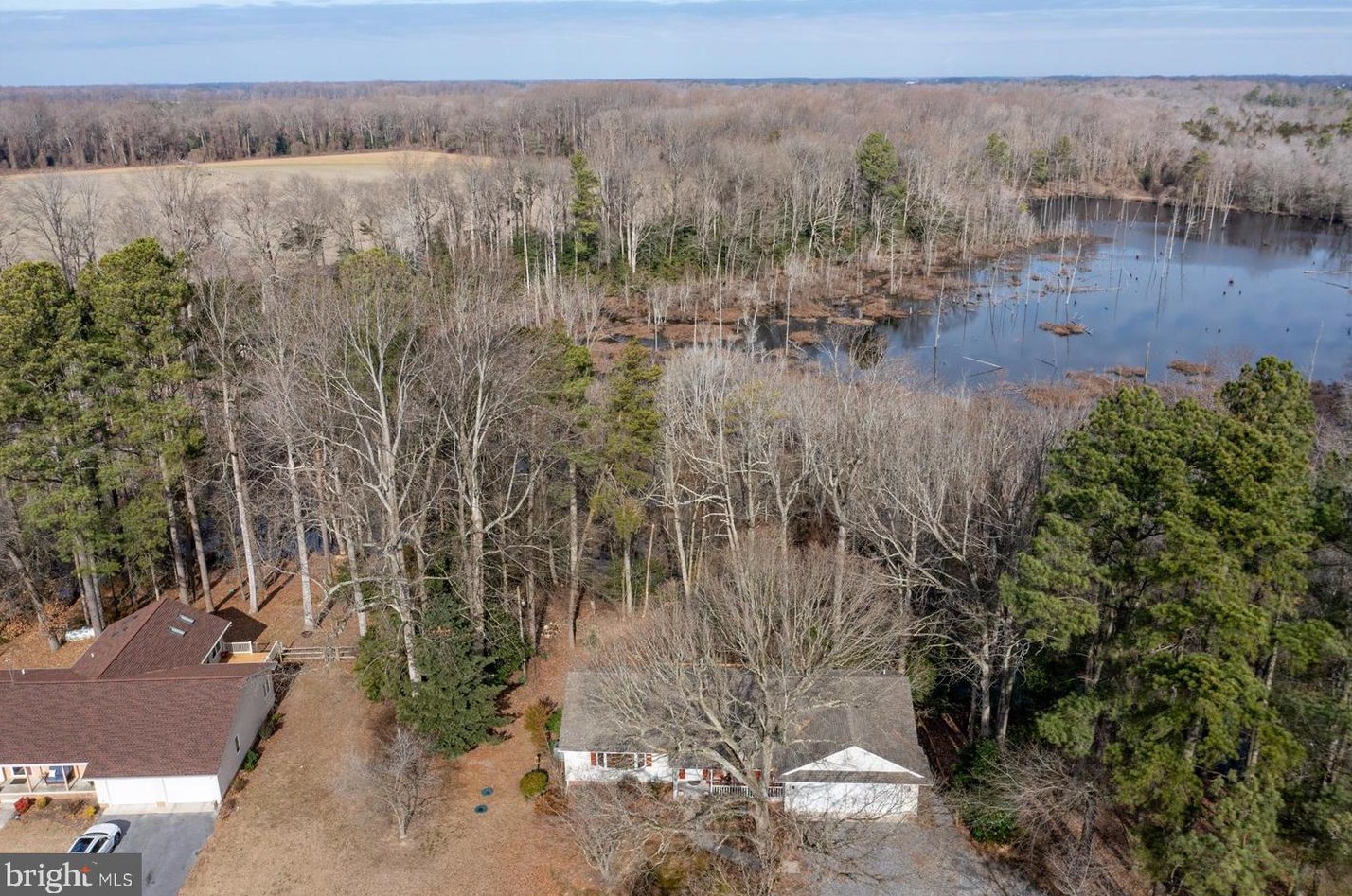 709 Meadow Brook Ln, Slaughter Beach, DE 19963