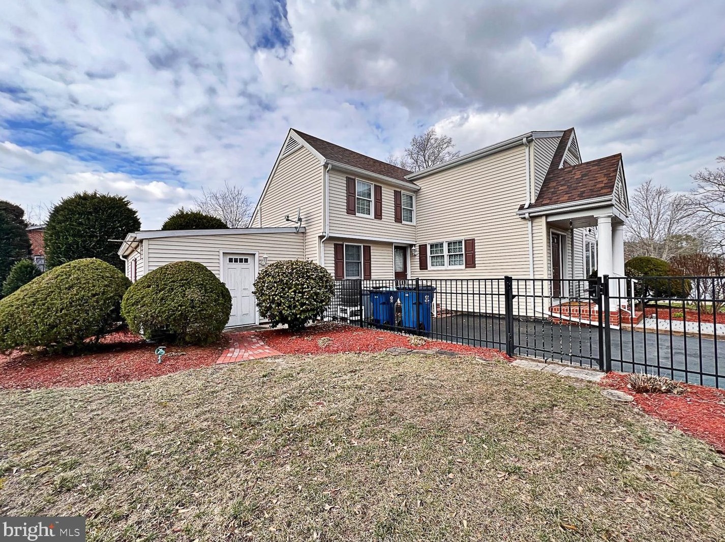 115 Lake Dr, Laurel, DE 19956