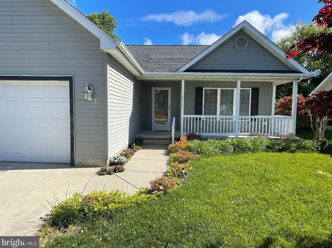 18509 Thelma Ln, Slaughter Beach, DE 19963