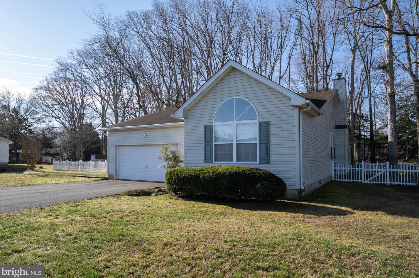 24 Ocean Breeze Dr, Rehoboth, DE 19971-9584