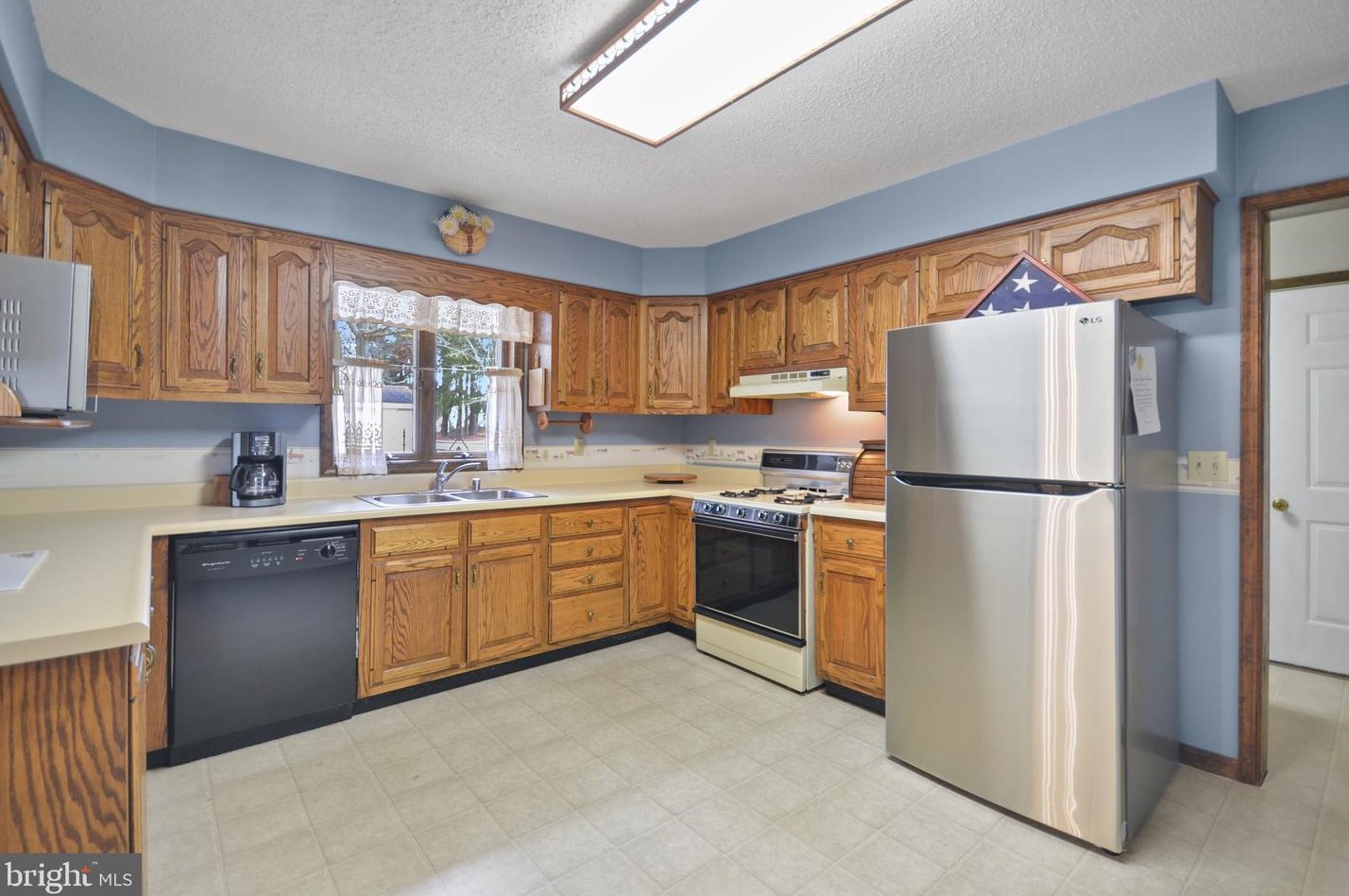 42 Lexington Dr, Slaughter Beach, DE 19963