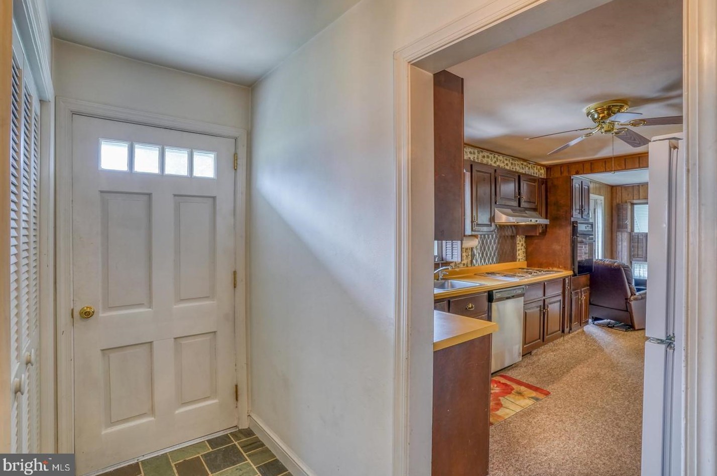 4 Woodside Dr, Slaughter Beach, DE 19963
