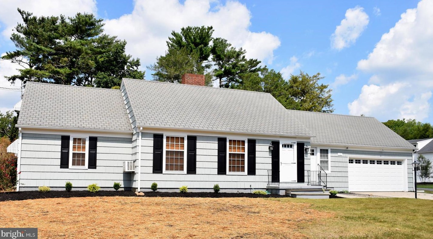12 Sussex Dr, Lewes, DE 19958
